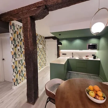 Piso Boutique A Un Minuto Del Casco Viejo Bilbau