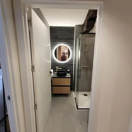 Piso Boutique A Un Minuto Del Casco Viejo Bilbau